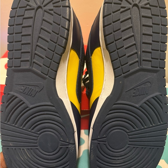 Nike Dunk Low Retro - Picture 4 of 4